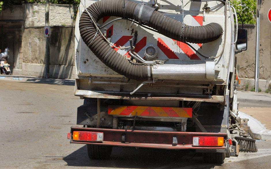 déboucher une toilette sans siphon Saint-Ouen